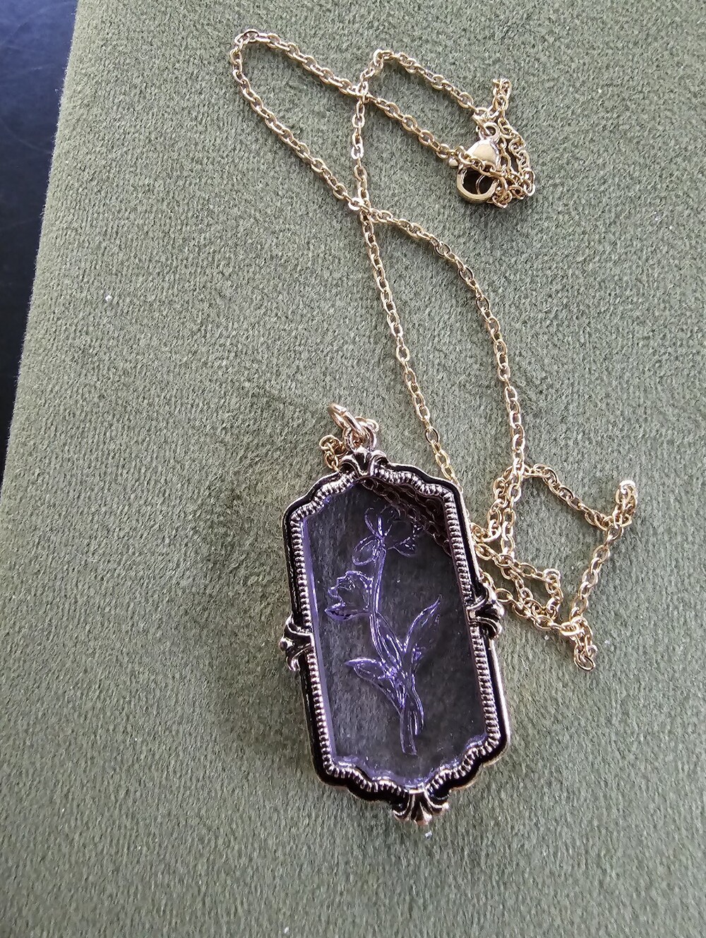 Necklace - Picture 3 of 4